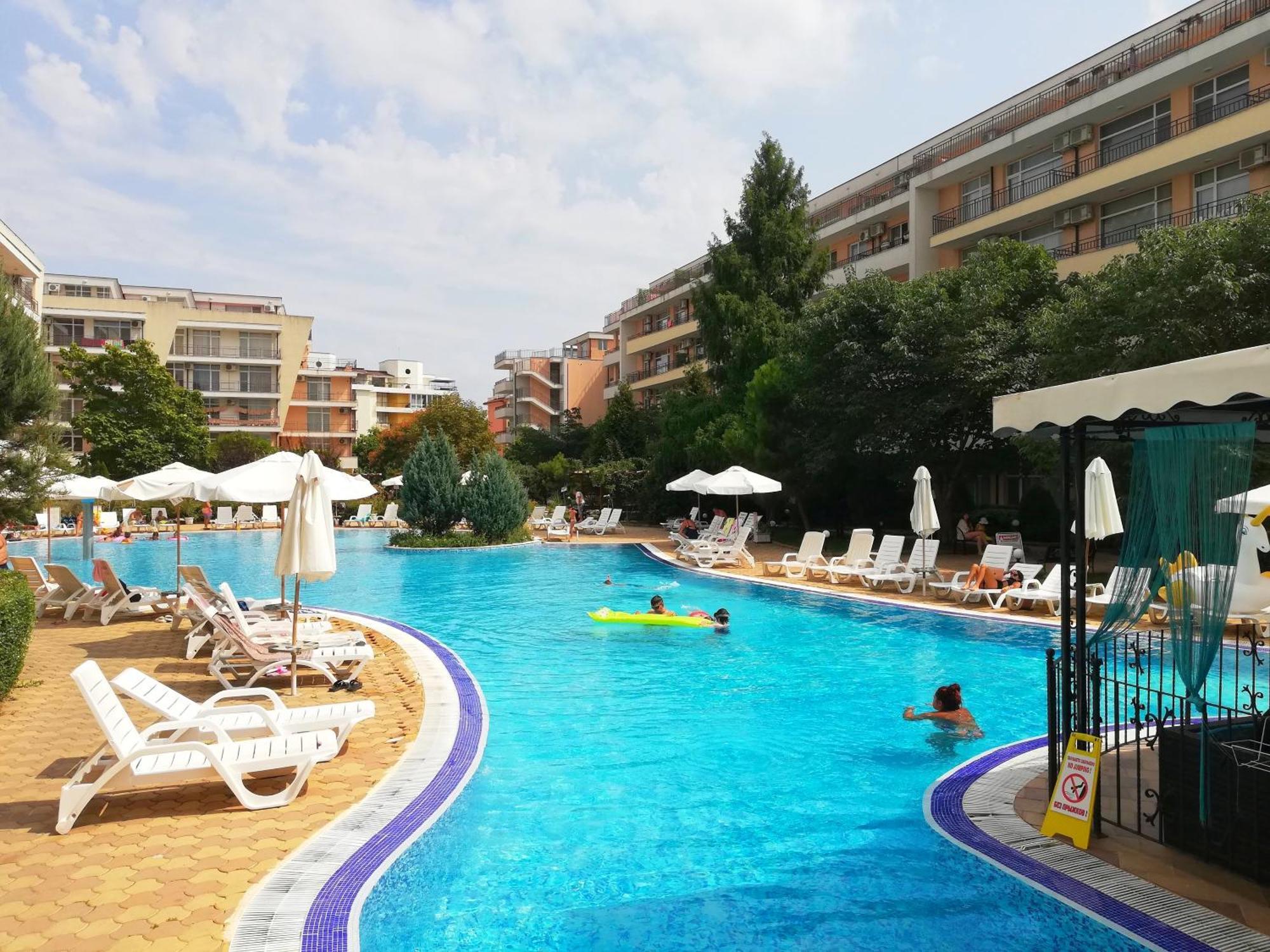 Apartment Daisy Grand Kamelia Sunny Beach Buitenkant foto